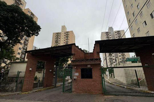 Fachada e portaria de apartamento à venda com 2 quartos, 54m² em Jardim Umarizal, São Paulo