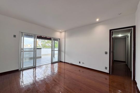 Apartamento para alugar com 3 quartos, 205m² em Recreio dos Bandeirantes, Rio de Janeiro