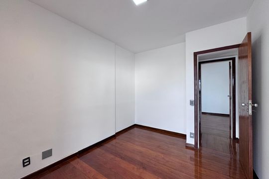 quarto 2 de apartamento para alugar com 3 quartos, 205m² em Recreio dos Bandeirantes, Rio de Janeiro