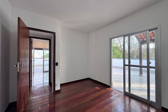 Suíte de apartamento para alugar com 3 quartos, 205m² em Recreio dos Bandeirantes, Rio de Janeiro