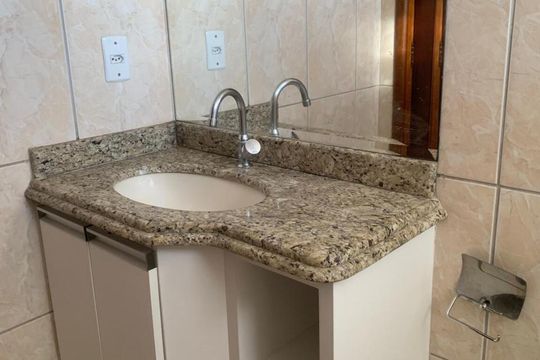 Banheiro de apartamento para alugar com 3 quartos, 96m² em Jardim América, Goiânia
