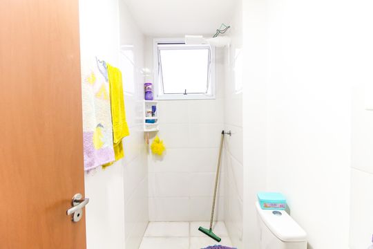 Banheiro de apartamento para alugar com 2 quartos, 40m² em Lageado, Ferraz de Vasconcelos
