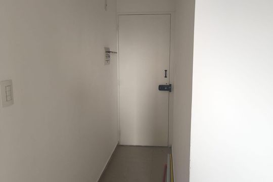 Corredor de apartamento para alugar com 1 quarto, 33m² em Brás, São Paulo