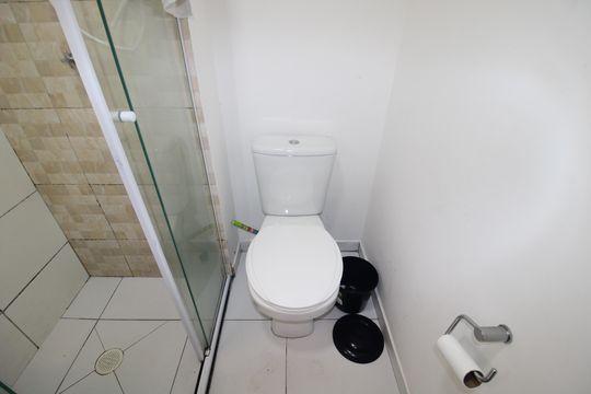 Banheiro de apartamento para alugar com 1 quarto, 38m² em Parada Inglesa, São Paulo