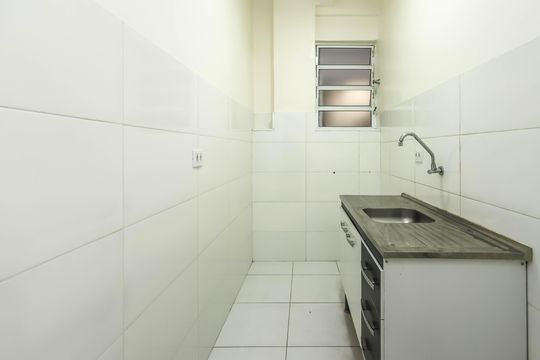 Cozinha de apartamento à venda com 1 quarto, 45m² em Vila Clementino, São Paulo