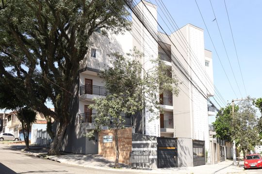 Fachada - Placa instalada no portão do prédio - Código da placa: WYNY-1094 de apartamento à venda com 2 quartos, 34m² em Cidade Líder, São Paulo