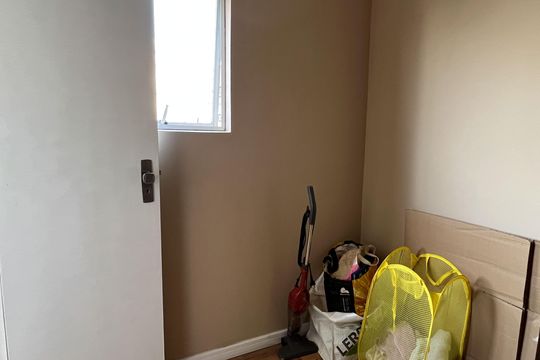 Quarto de Serviço de apartamento para alugar com 2 quartos, 130m² em Ponta da Praia, Santos