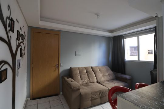 Sala de apartamento à venda com 2 quartos, 50m² em Guajuviras, Canoas