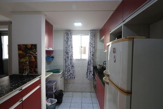 Cozinha e Área de Serviço de apartamento à venda com 2 quartos, 50m² em Guajuviras, Canoas