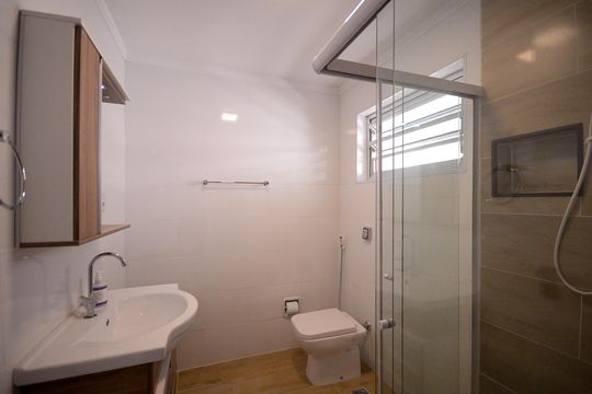 Banheiro  de apartamento à venda com 1 quarto, 55m² em Aclimação, São Paulo