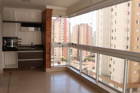 Sacada-churrasqueira de apartamento para alugar com 4 quartos, 167m² em Jardim Goiás, Goiânia