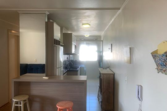 Cozinha de apartamento à venda com 2 quartos, 47m² em Sarandi, Porto Alegre