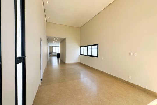 Sala de casa de condomínio para alugar com 4 quartos, 212m² em Gávea, Uberlândia