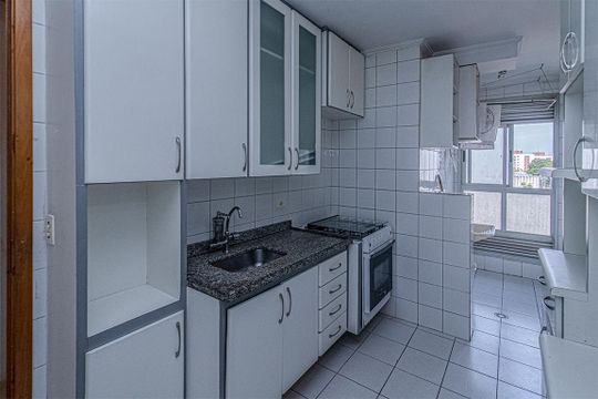 cozinha_2 de apartamento à venda com 2 quartos, 55m² em Jardim Santa Emilia, São Paulo