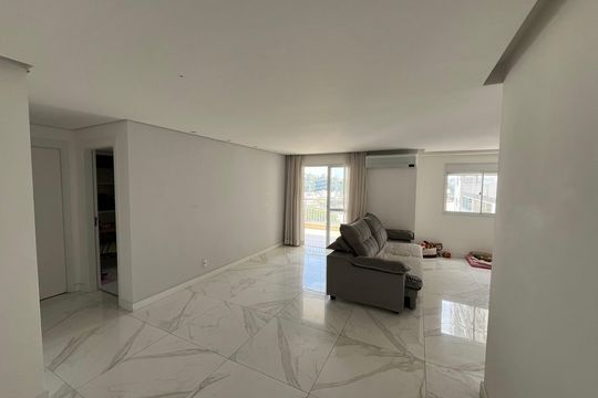 Sala  de apartamento para alugar com 2 quartos, 110m² em Jardim Vazani, São Paulo