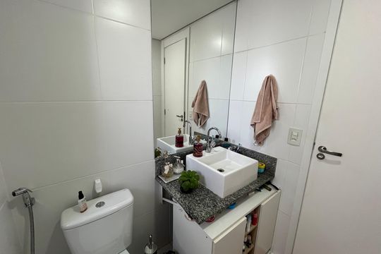 Banheiro  de apartamento para alugar com 2 quartos, 110m² em Jardim Vazani, São Paulo