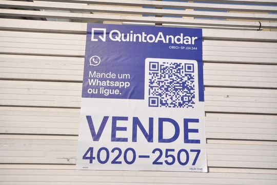 Placa  de casa à venda com 3 quartos, 160m² em Vila Pedra Branca, São Paulo