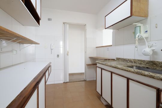 Cozinha de apartamento para alugar com 2 quartos, 75m² em Morumbi, São Paulo