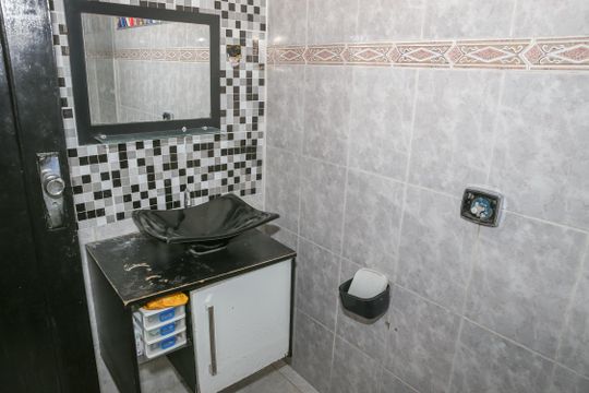 Banheiro de apartamento à venda com 2 quartos, 74m² em Bom Retiro, São Paulo