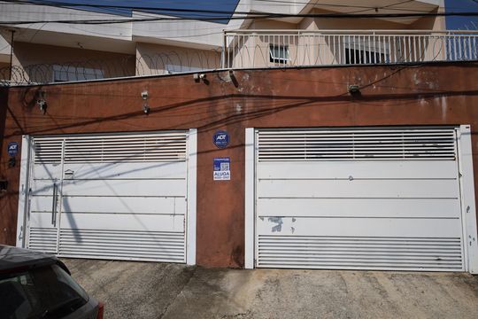 Casa à venda com 5 quartos, 300m² em Cidade Dutra, São Paulo