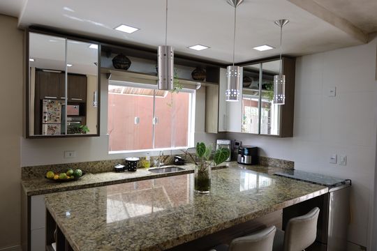 Casa à venda com 5 quartos, 300m² em Cidade Dutra, São Paulo