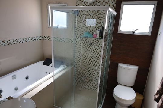 Casa à venda com 5 quartos, 300m² em Cidade Dutra, São Paulo