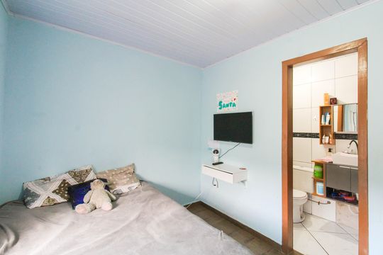 Suíte de casa à venda com 3 quartos, 200m² em Harmonia, Canoas
