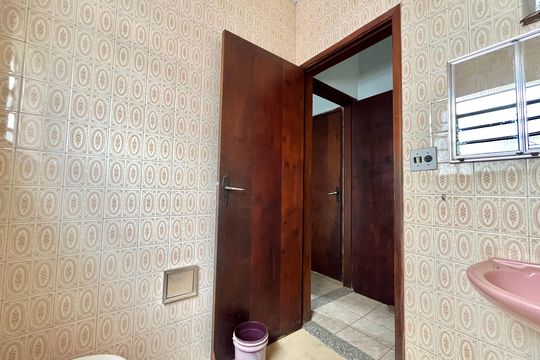 Banheiro de casa à venda com 4 quartos, 574m² em Jabaquara, São Paulo
