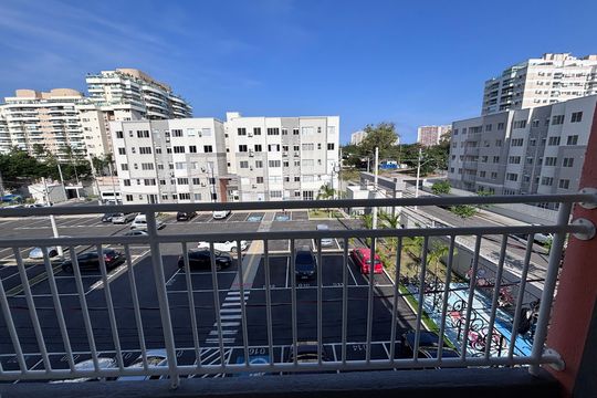 Varanda de apartamento à venda com 3 quartos, 57m² em Recreio dos Bandeirantes, Rio de Janeiro