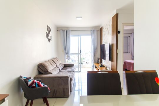 Sala de apartamento à venda com 2 quartos, 50m² em Vila Carmosina, São Paulo