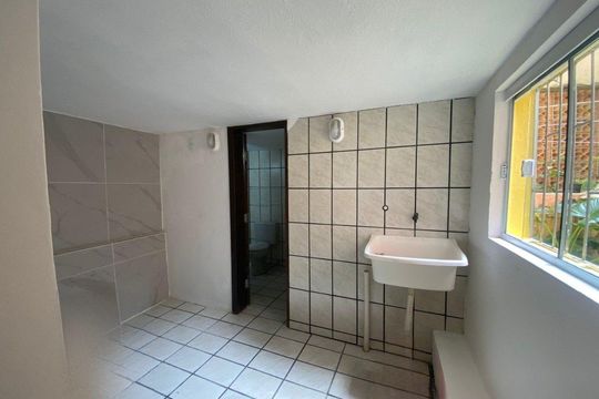 Área de serviço de casa para alugar com 2 quartos, 82m² em Centro, Florianópolis