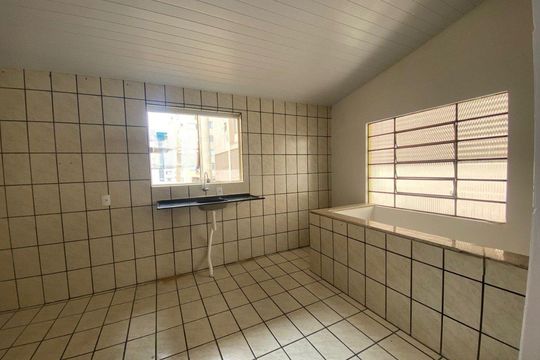 Sala/cozinha de casa para alugar com 2 quartos, 82m² em Centro, Florianópolis