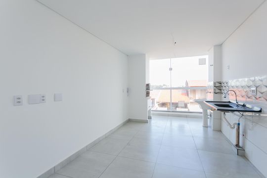 Sala / Cozinha / Área de Serviço de apartamento à venda com 2 quartos, 49m² em Fazenda Aricanduva, São Paulo