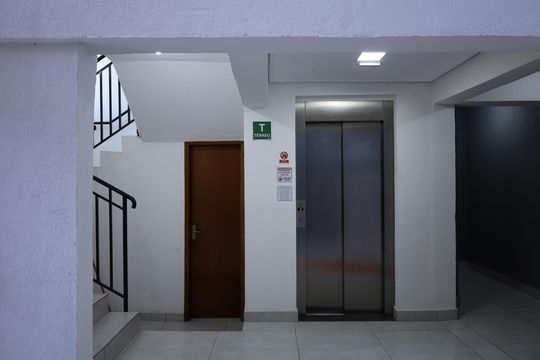 Área comum - Saguão do andar de apartamento à venda com 2 quartos, 49m² em Fazenda Aricanduva, São Paulo
