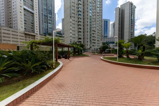 Área comum  de apartamento à venda com 4 quartos, 130m² em Vila da Serra, Nova Lima