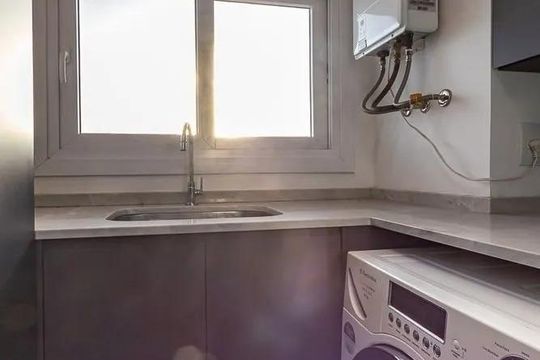 Área de serviço de apartamento para alugar com 2 quartos, 71m² em Petrópolis, Porto Alegre
