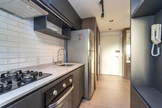 Cozinha de apartamento para alugar com 2 quartos, 71m² em Petrópolis, Porto Alegre