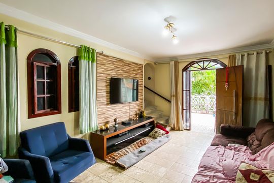 Casa para alugar com 3 quartos, 150m² em Jardim Maringa, São Paulo