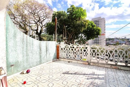 Varanda de casa para alugar com 4 quartos, 150m² em Jardim Maringa, São Paulo