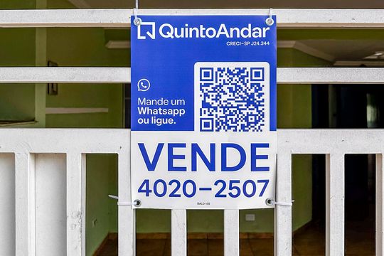 Placa Instalada na Fachada de casa à venda com 4 quartos, 300m² em Jardim Santo Alberto, Santo André