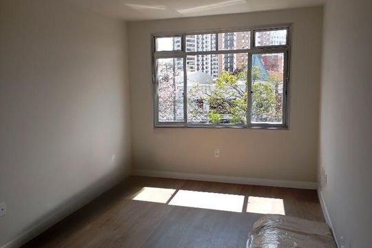 Sala de apartamento para alugar com 2 quartos, 53m² em Menino Deus, Porto Alegre