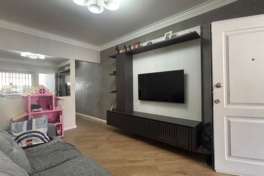 Sala de casa à venda com 2 quartos, 105m² em Campestre, Santo André