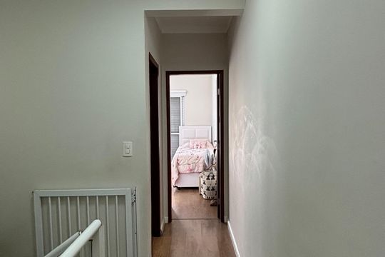 Corredor de casa à venda com 2 quartos, 105m² em Campestre, Santo André