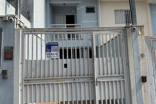 Fachada de casa à venda com 2 quartos, 105m² em Campestre, Santo André