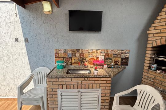 Quintal de casa à venda com 2 quartos, 105m² em Campestre, Santo André