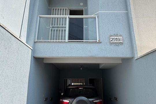 Garagem de casa à venda com 2 quartos, 105m² em Campestre, Santo André