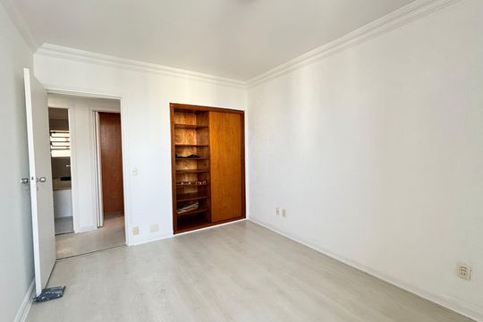 Quarto 2 de apartamento para alugar com 3 quartos, 118m² em Indianópolis, São Paulo