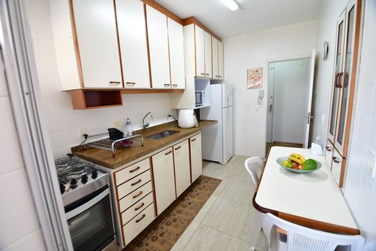 Cozinha de apartamento à venda com 3 quartos, 90m² em Chácara da Barra, Campinas