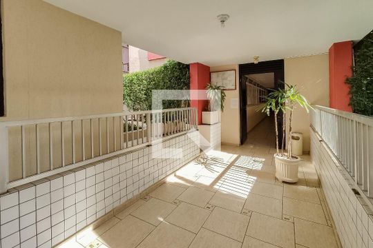 Área comum de apartamento para alugar com 1 quarto, 48m² em Cambuci, São Paulo
