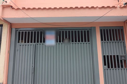Fachada de casa à venda com 3 quartos, 204m² em Vila Kiko, São Bernardo do Campo